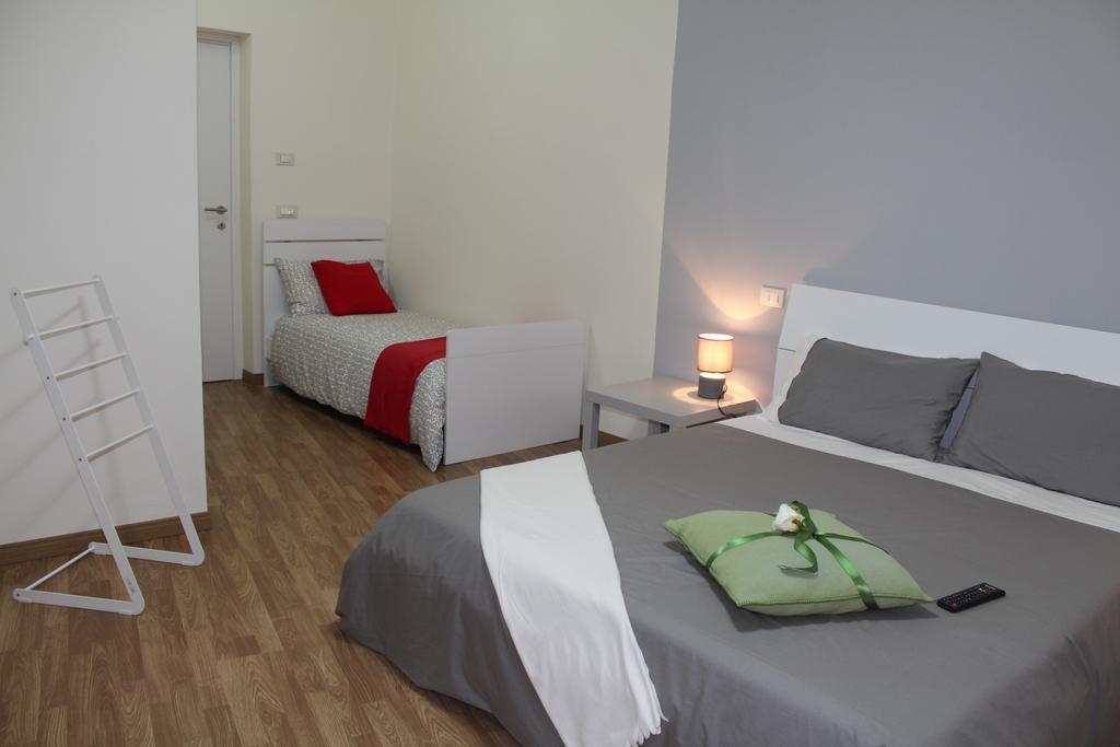 לוקה L'Iris B&B חדר תמונה